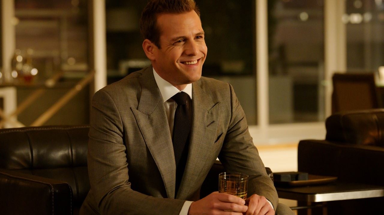 Διαχρονικά μαθήματα στυλ από τον Harvey Specter του Suits