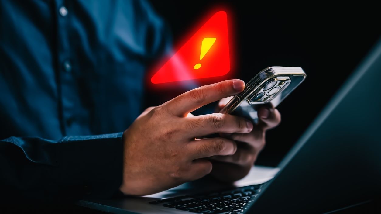 Απάτες μέσω τηλεφώνου: Ποιες 4 λέξεις αν ακούσεις πρέπει να το κλείσεις