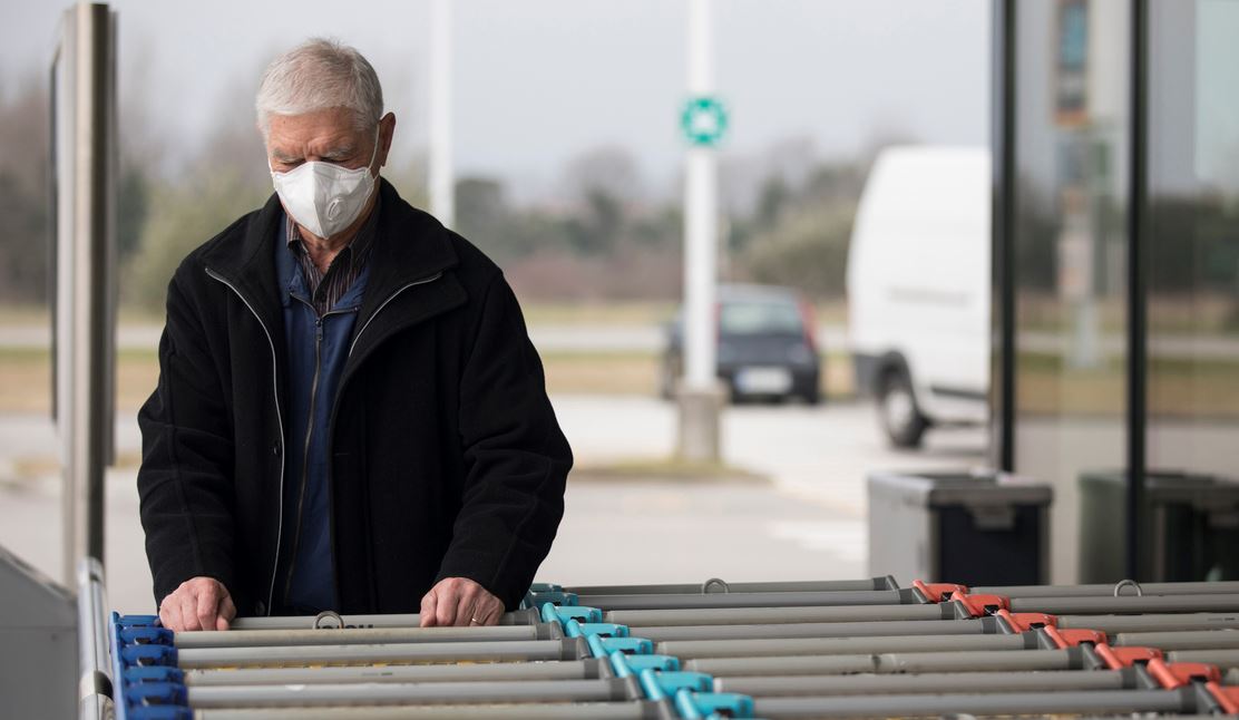 Τριπλάσιος ο κίνδυνος θανάτου από κορονοϊό σε σχέση με τη γρίπη
