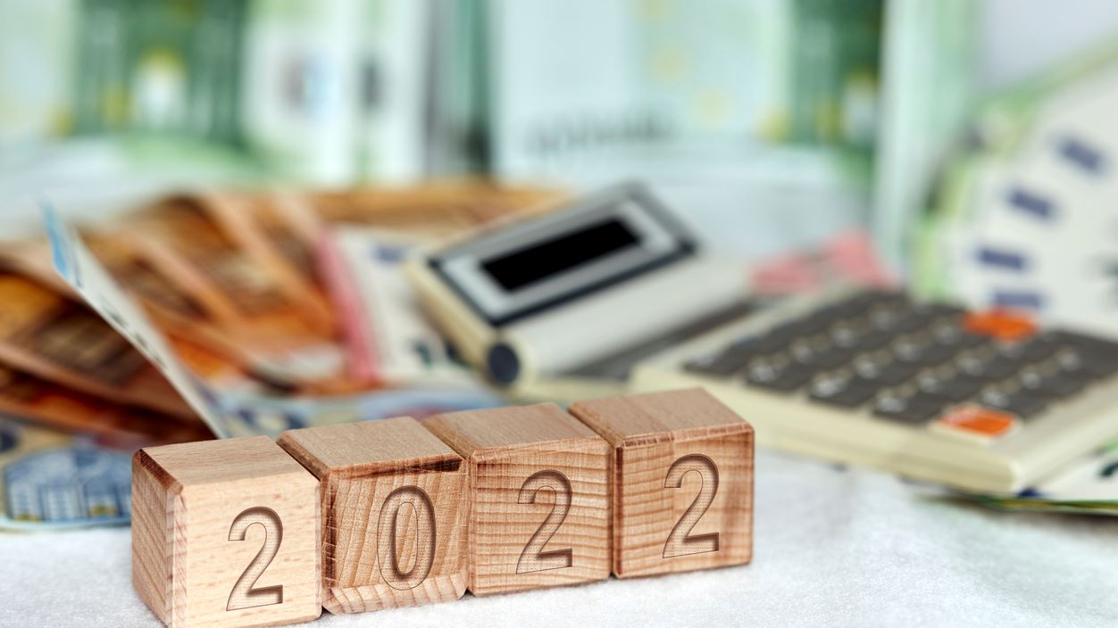 Πώς διαμορφώνεται το επίδομα ανεργίας μετά την αύξηση του κατώτατου μισθού