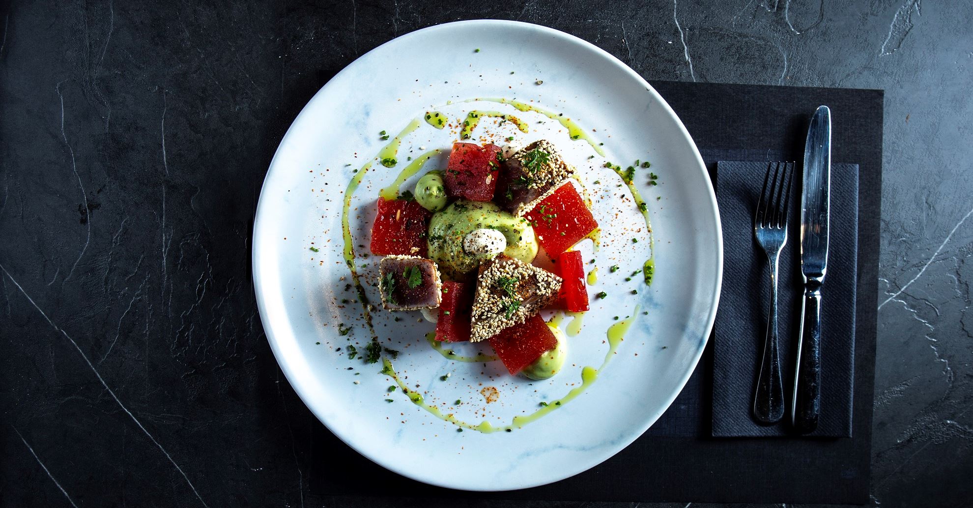 Δεν μπορείς να μη ρίξεις μία ματιά στο Mira Me