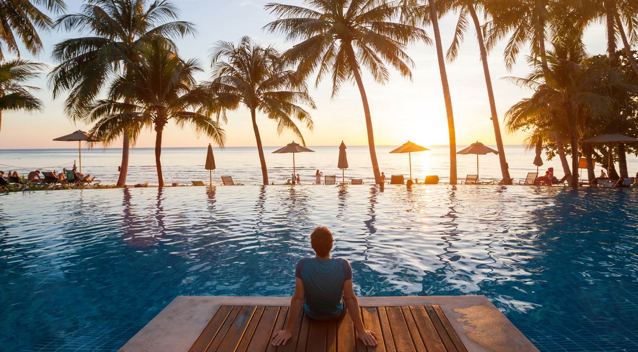 To Airbnb ψάχνει κόσμο να ταξιδεύει και να πληρώνεται