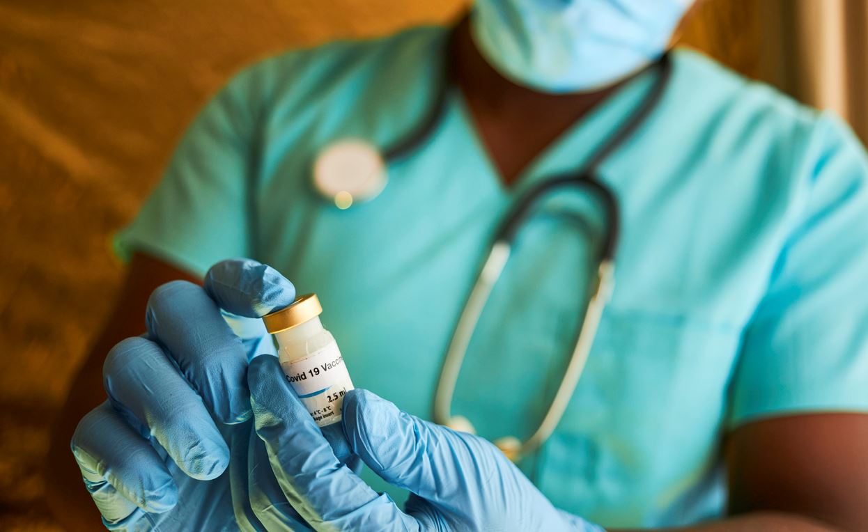 Μερικά παράδοξα συμπεράσματα για τη μετάλλαξη Όμικρον