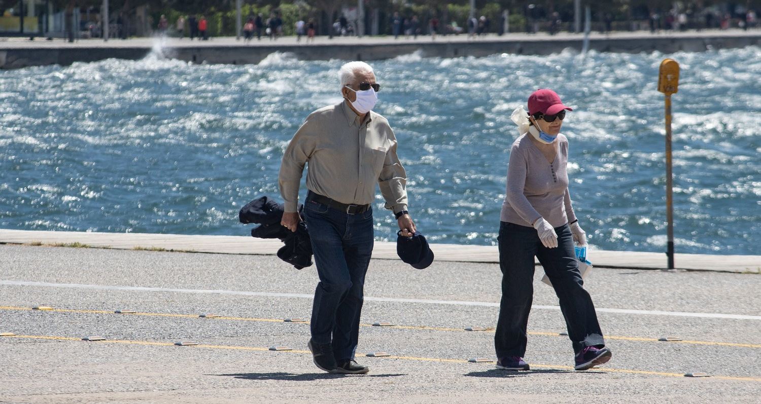 Κορονοϊός: Πόσο κοντά βρισκόμαστε σε τοπικά lockdowns