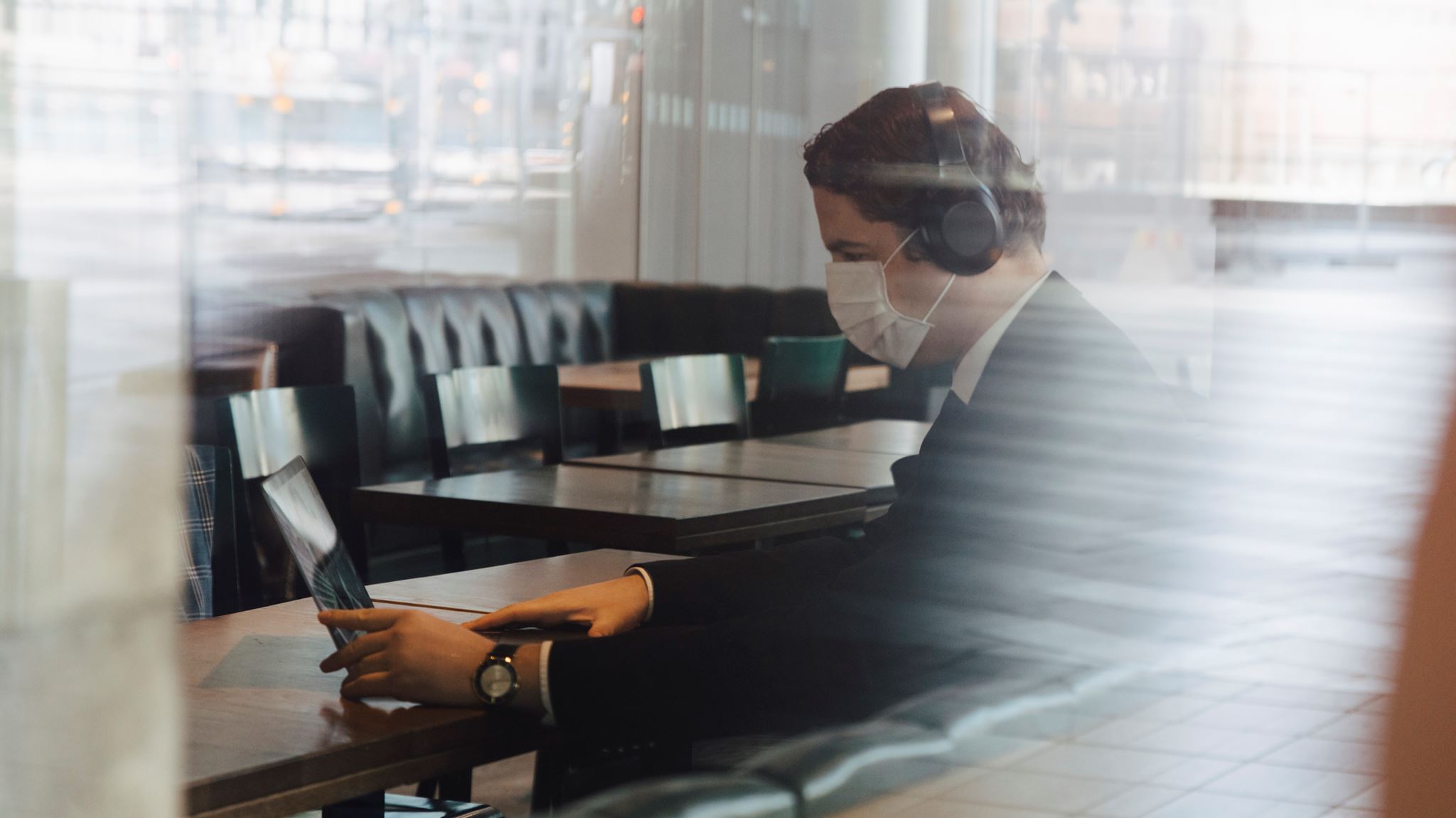 Νέο αρνητικό ρεκόρ κρουσμάτων Covid-19 στη Σουηδία