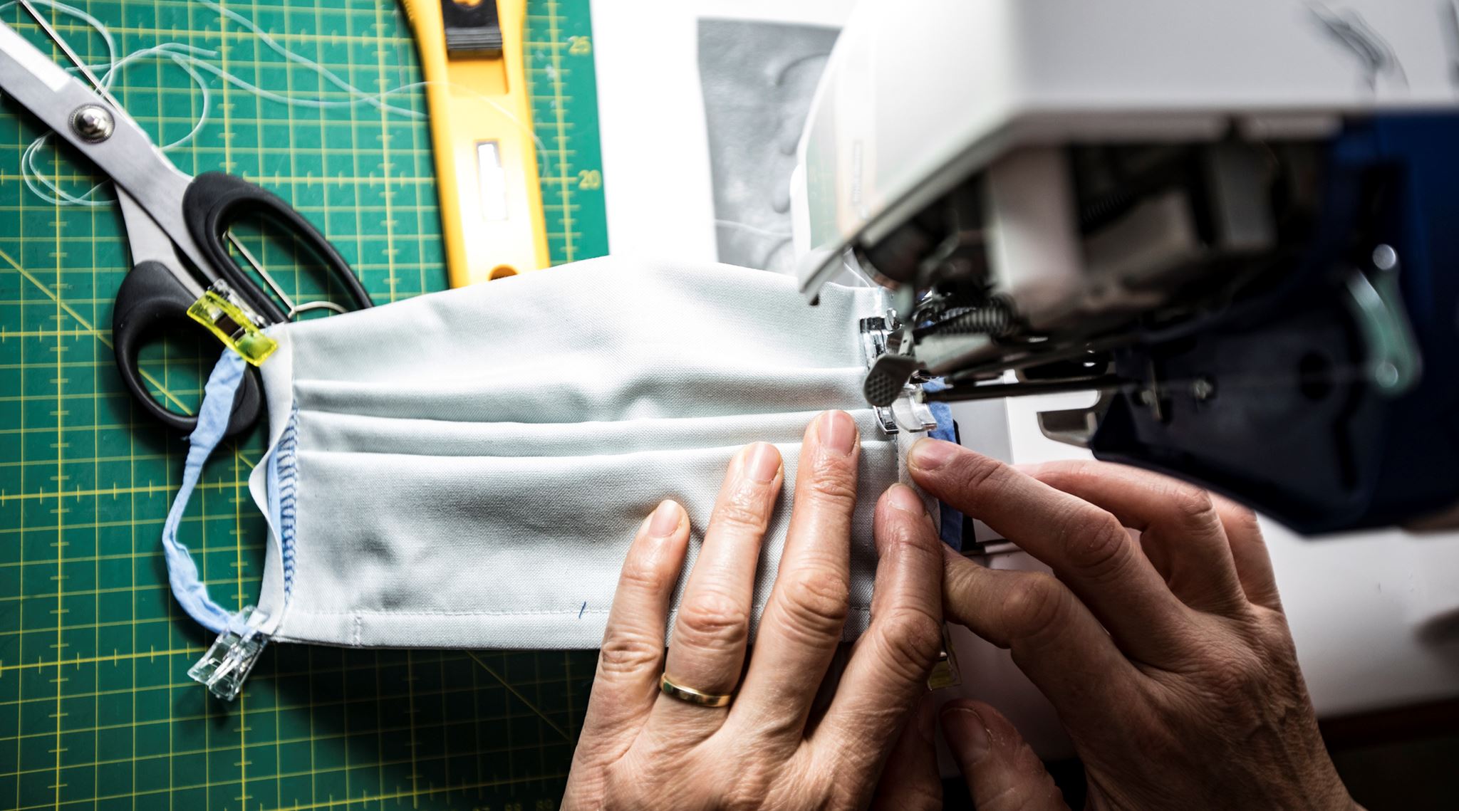 Οι οδηγίες του υπουργείου Ανάπτυξης για τις υφασμάτινες μάσκες