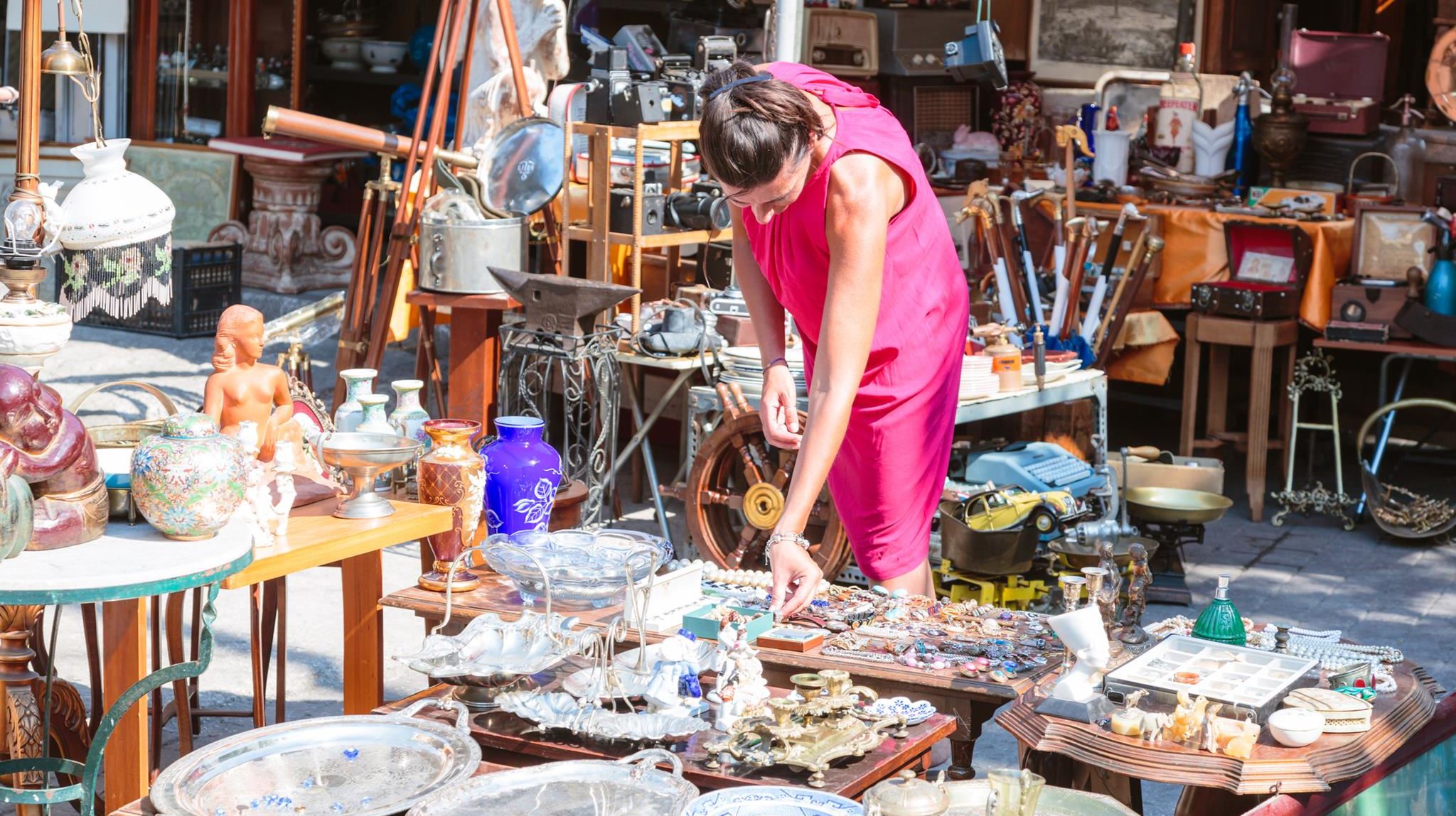 Ανοιχτά όλες τις Κυριακές τα καταστήματα στο κέντρο της Αθήνας