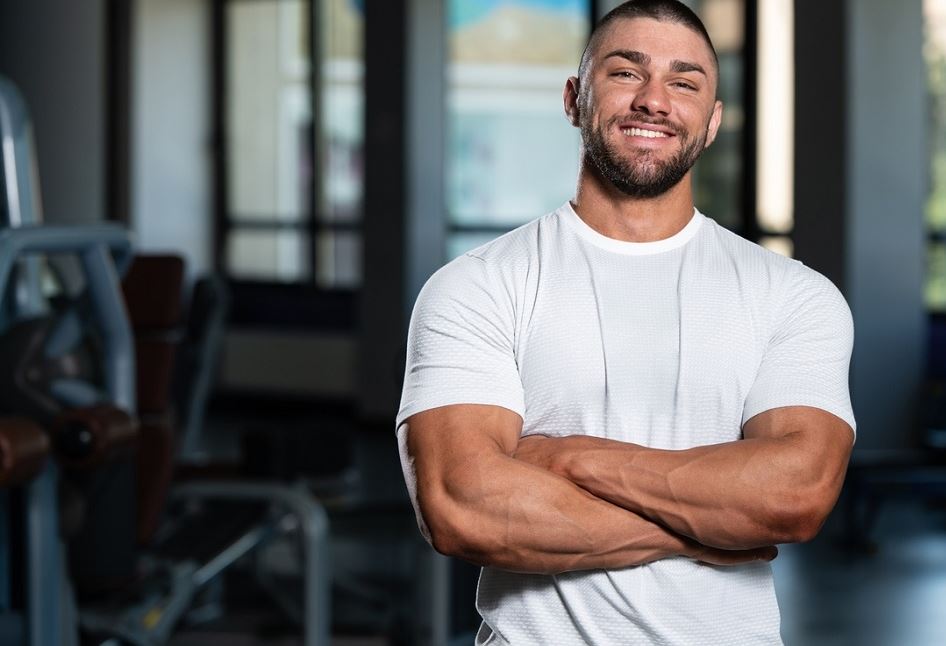 O πιο αποτελεσματικός τρόπος για να χτίσεις μυϊκή μάζα μέσα στον καύσωνα