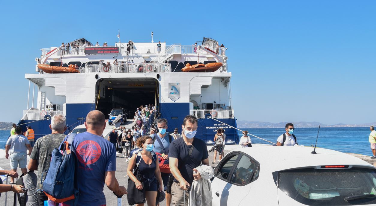 Νησιά στο κόκκινο