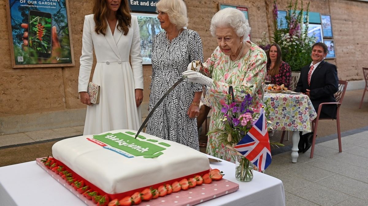 Τα αγαπημένα ποτά και φαγητά της Βασίλισσας Ελισάβετ