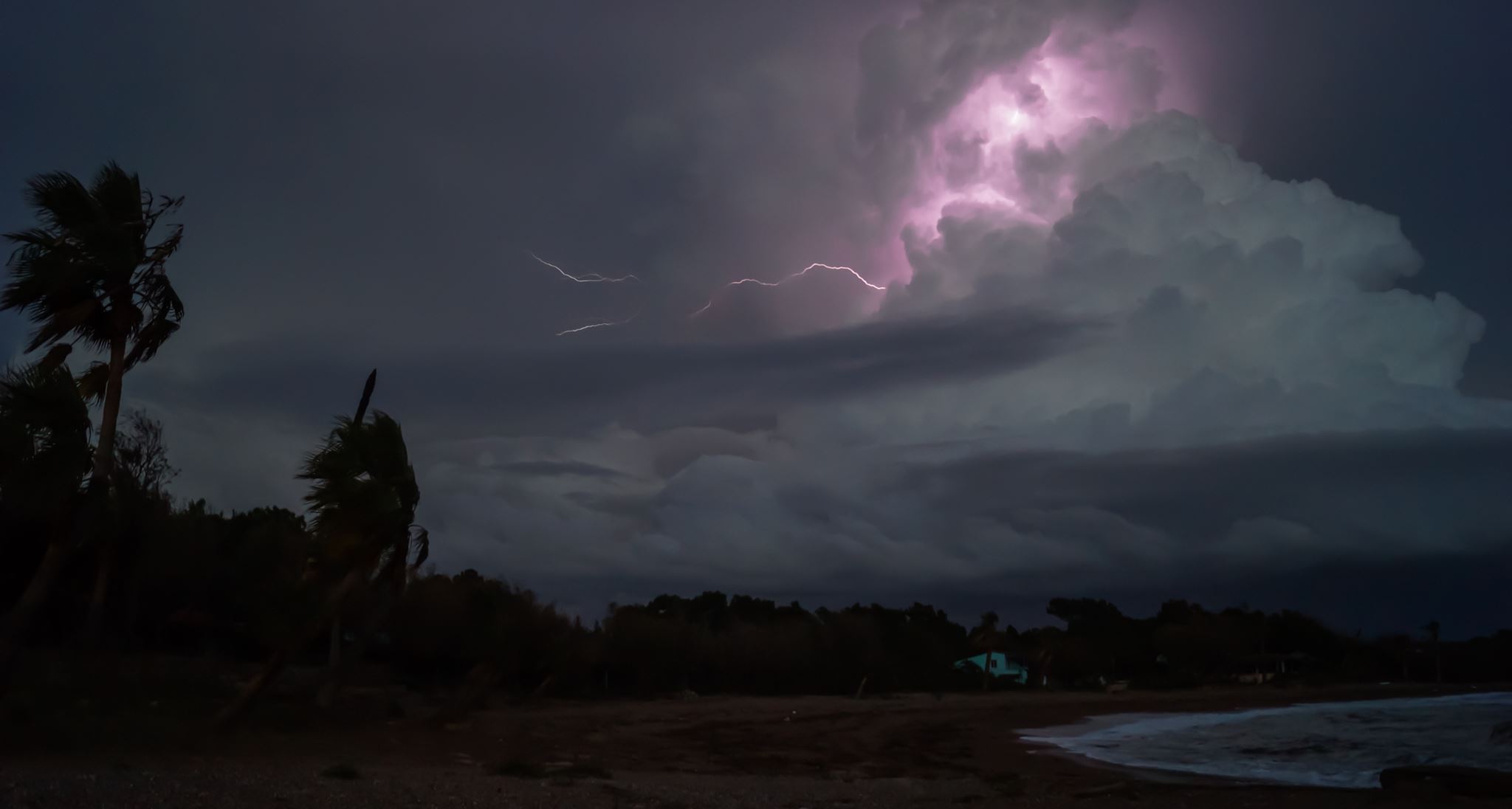 Πού θα χτυπήσει το Σαββατοκύριακο ο Ιανός