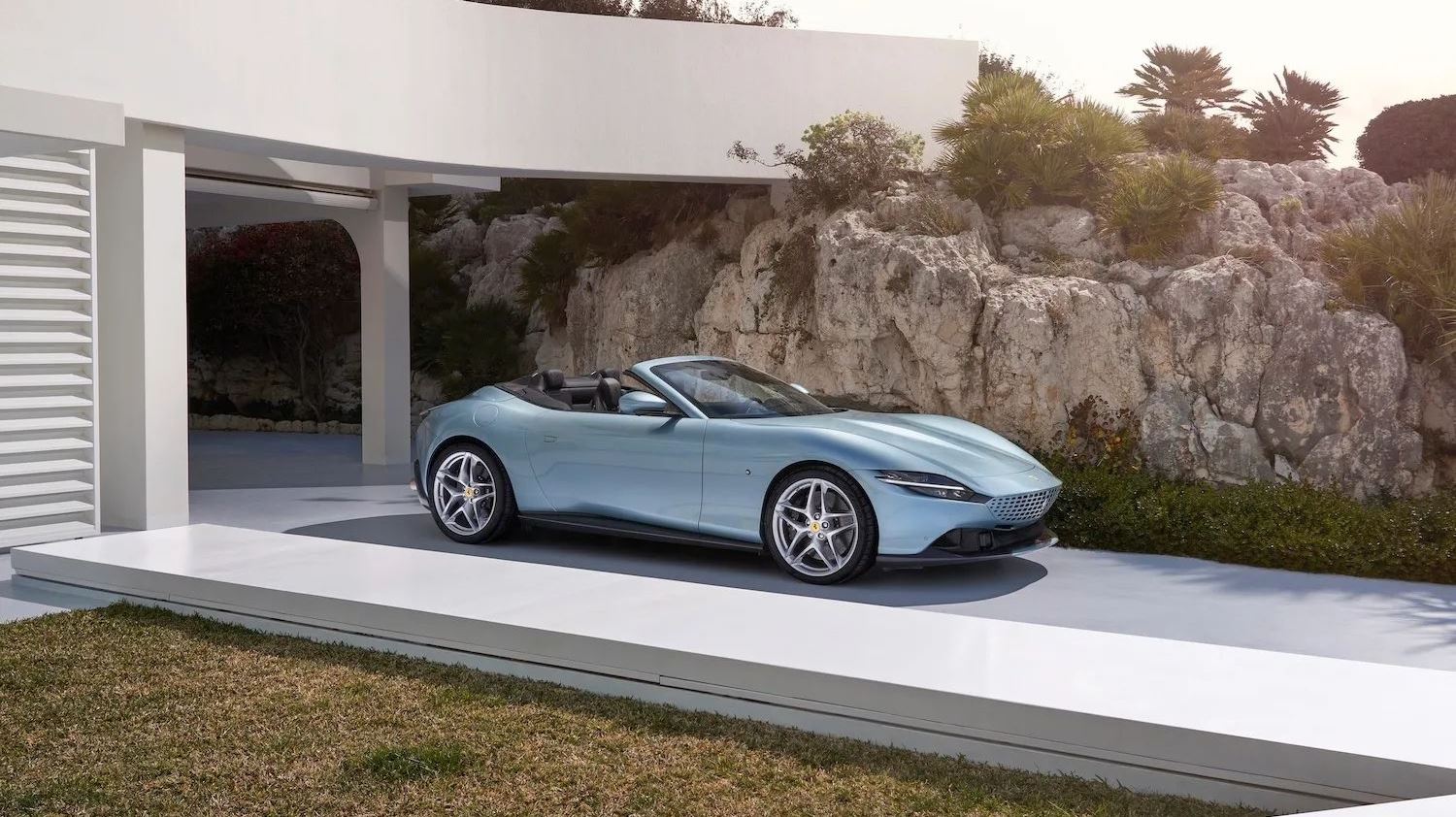 Καλώς ήρθες ηλεκτρική Ferrari