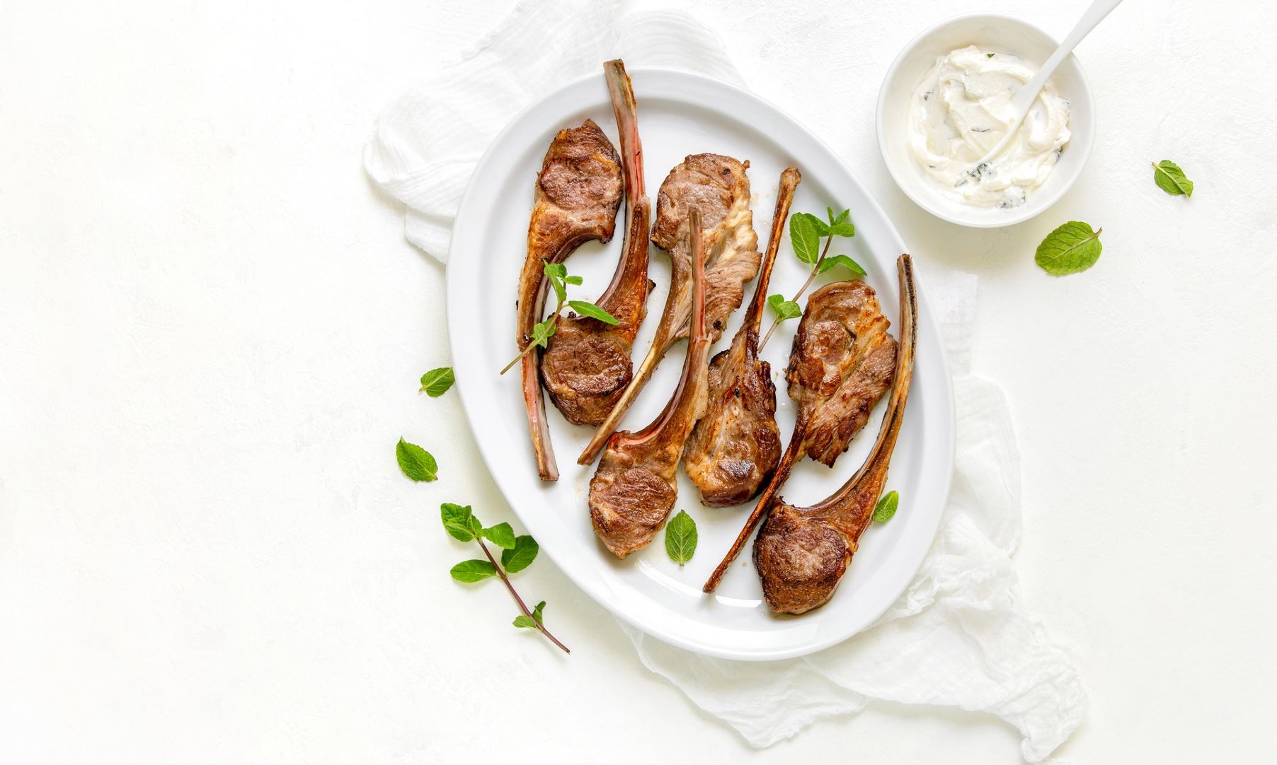 Το αρνί πέρα από τον οβελία