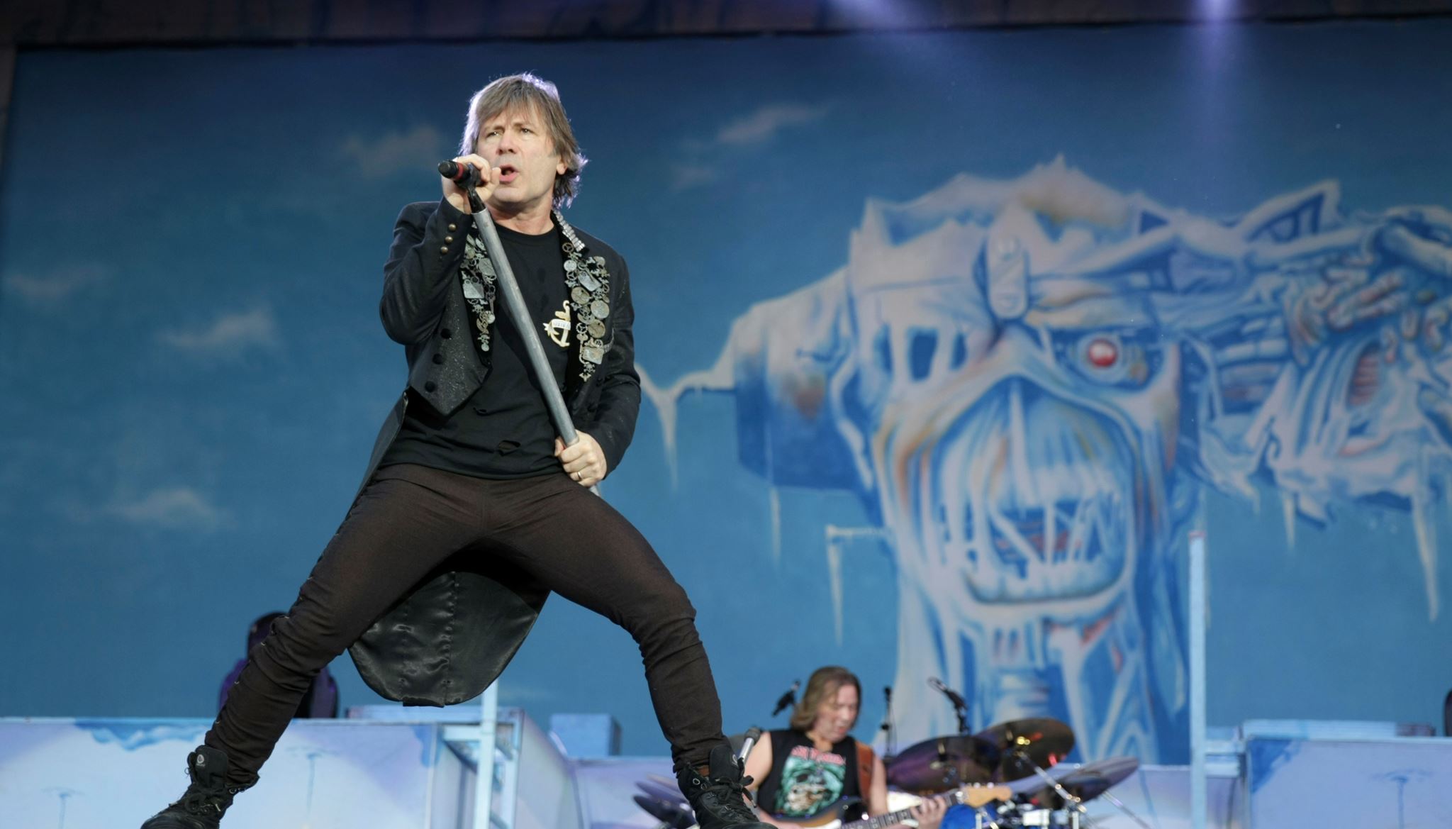 Bruce Dickinson εναντίον κορονοϊού