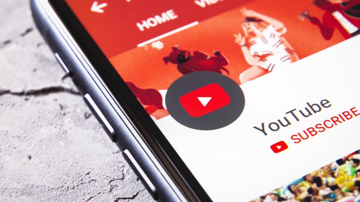 Το ήξερες ότι μπορείς να ακούς YouTube με κλειδωμένο iPhone;