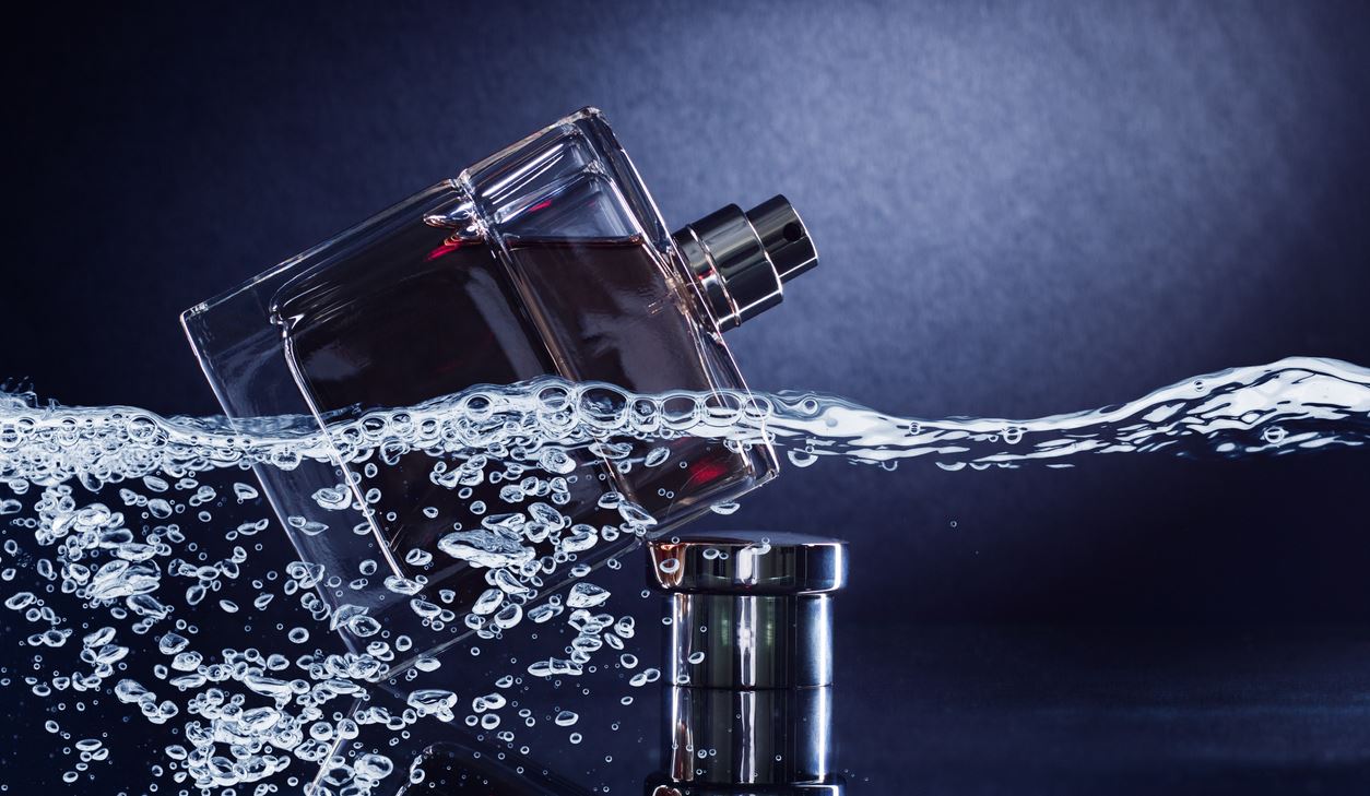 Τα νέα αντρικά αρώματα διάσημων οίκων