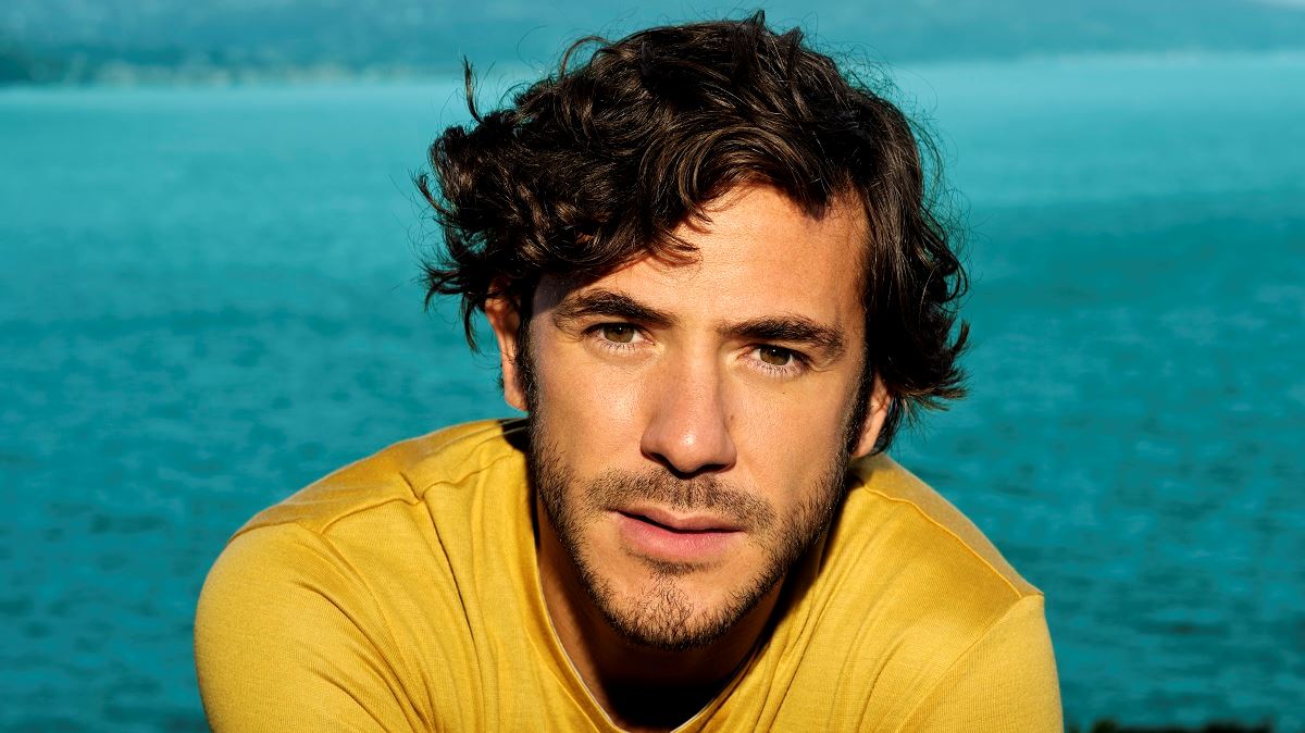 Ο Jack Savoretti φέρνει τον ευρωπαϊκό του ήχο στο Ηρώδειo