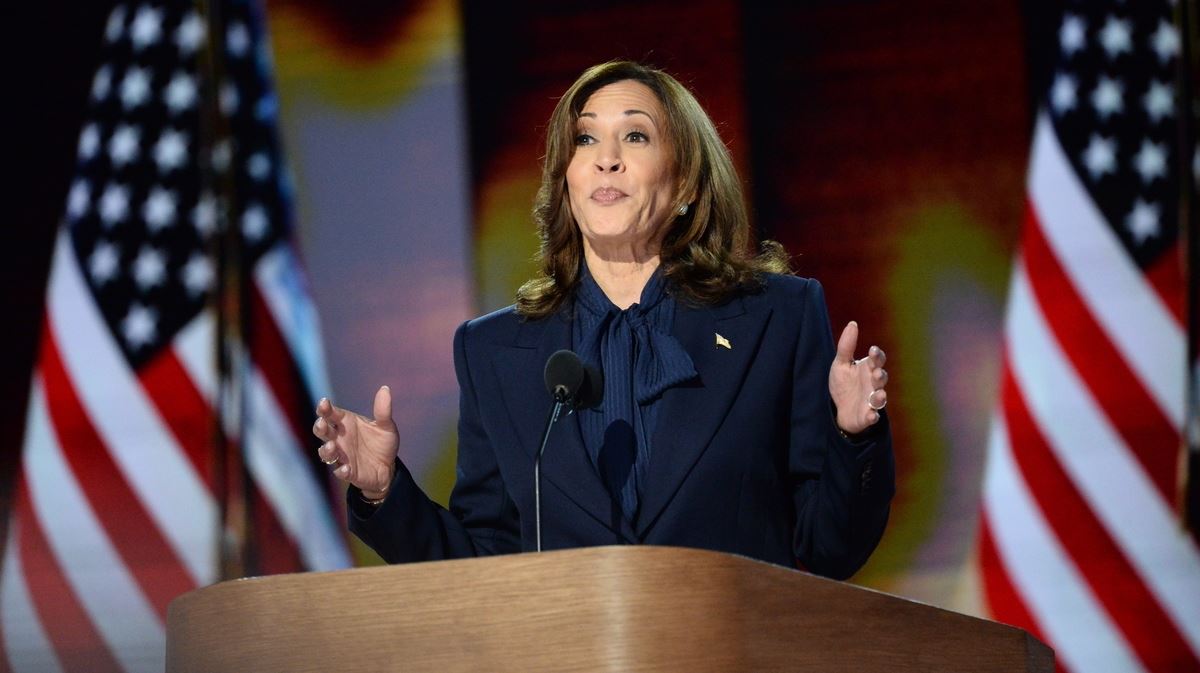 Μερικά πράγματα που μπορείς να κάνεις όταν σε διακόπτουν, σύμφωνα με την Kamala Harris