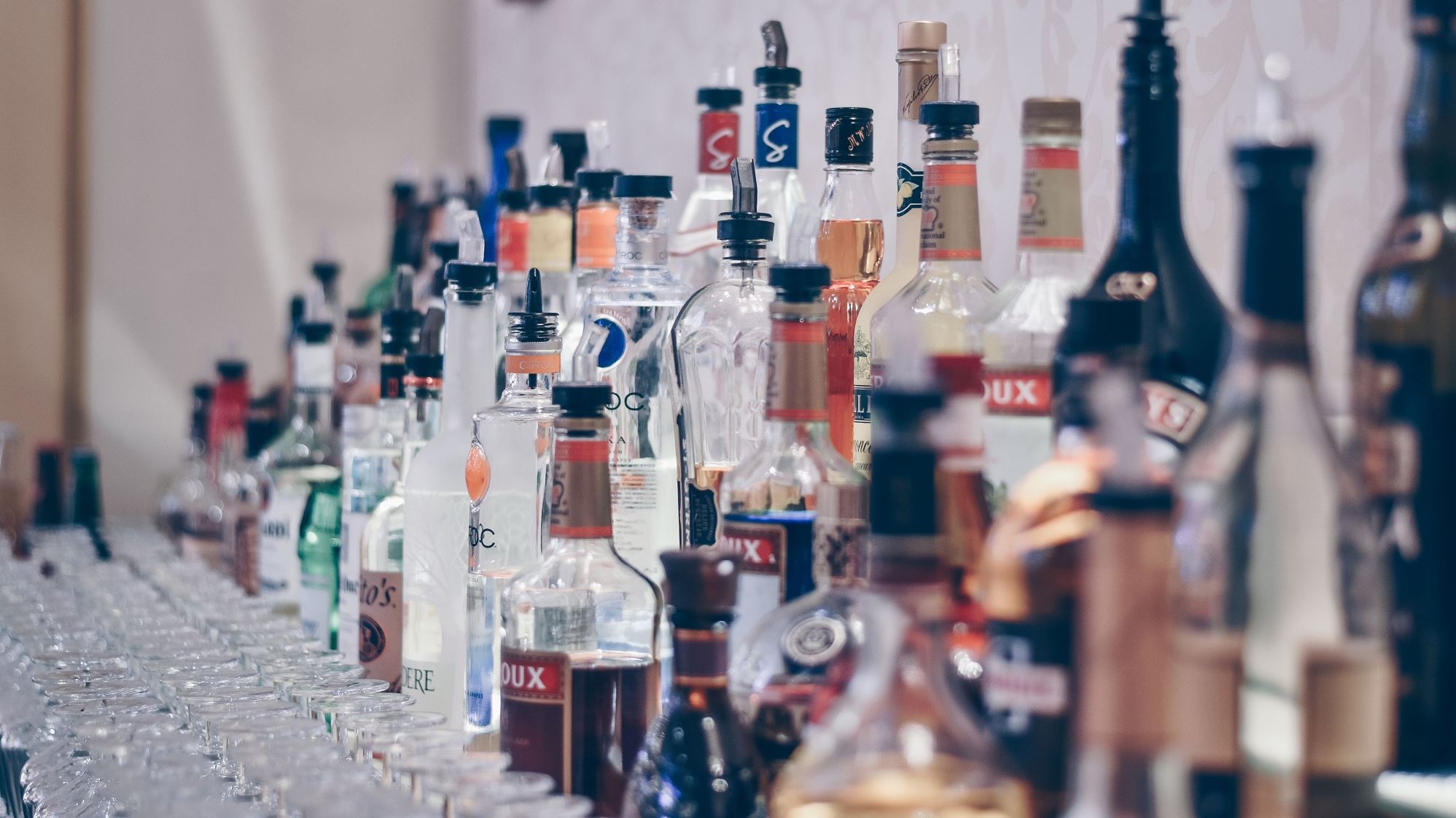 Τι παθαίνει ο εγκέφαλος μετά από πολύ ποτό