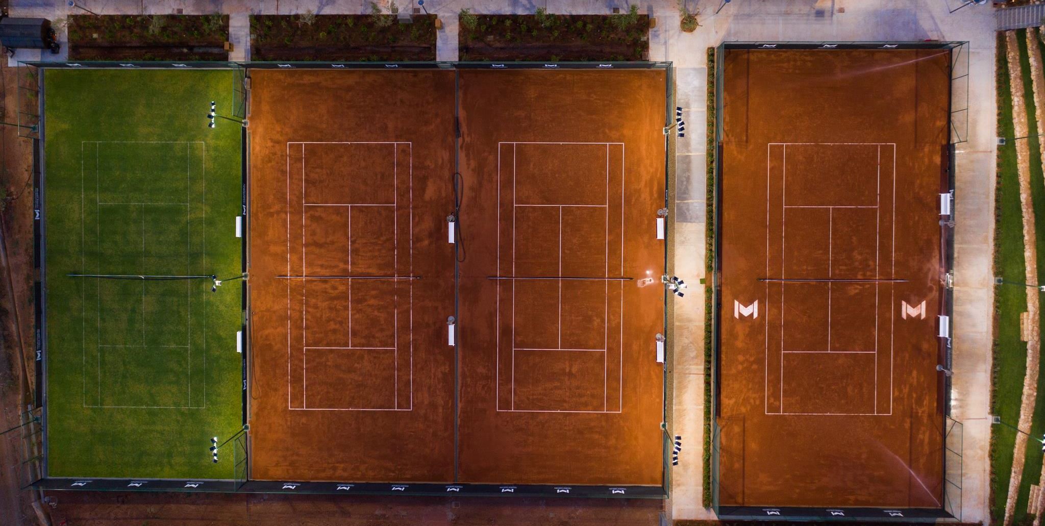 Στο Costa Navarino (και) για τένις