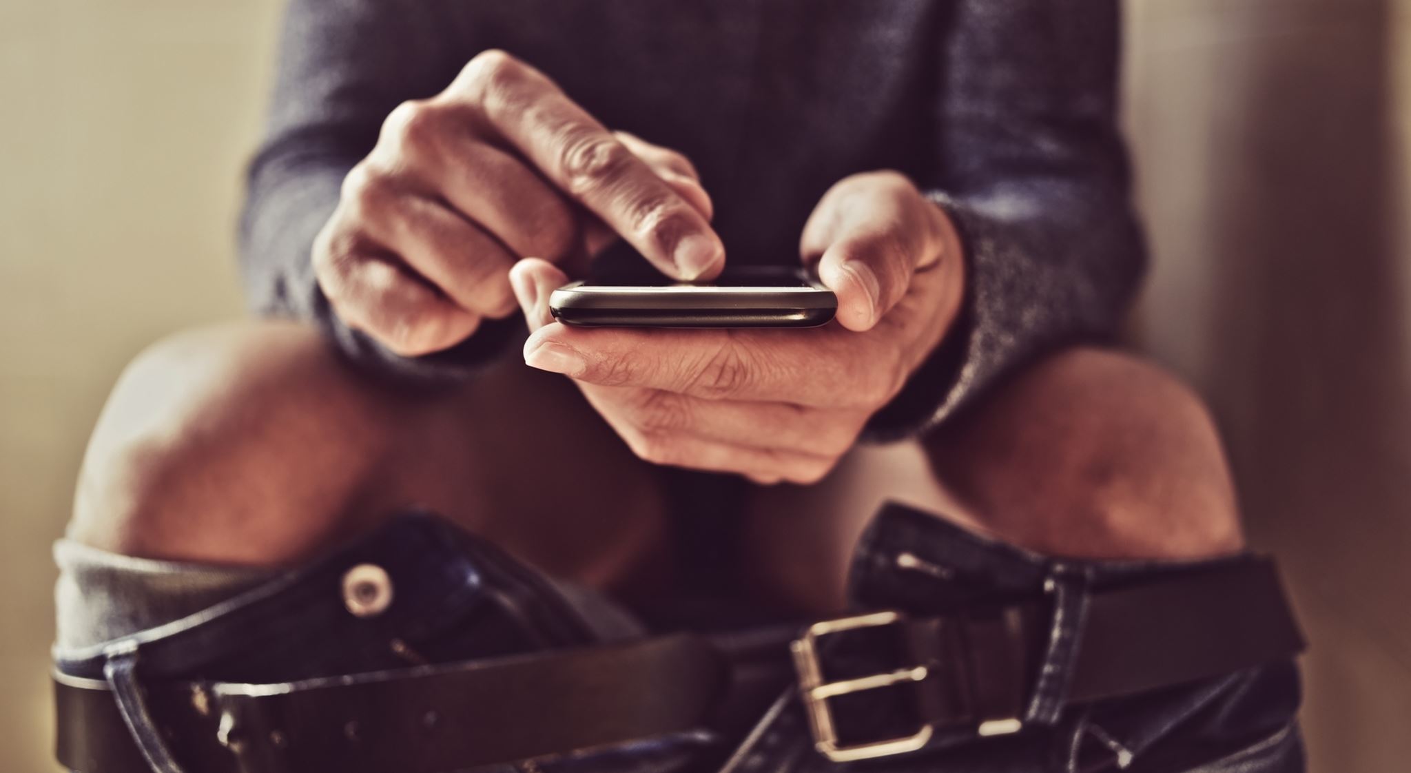 Μάλλον πρέπει να σταματήσεις να παίρνεις το κινητό σου στην τουαλέτα