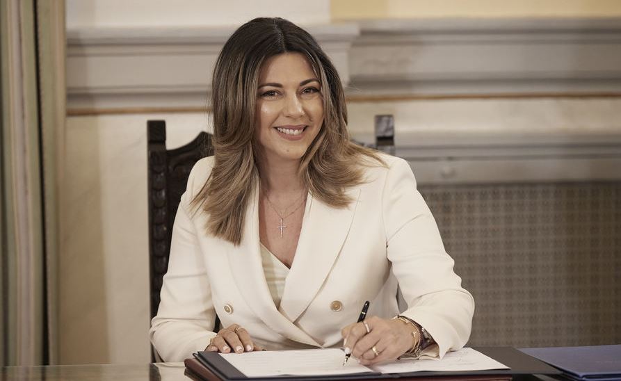 To Twitter έχει κάτι να πει για το σεξιστικό σχόλιο Τζήμερου στη Σοφία Ζαχαράκη