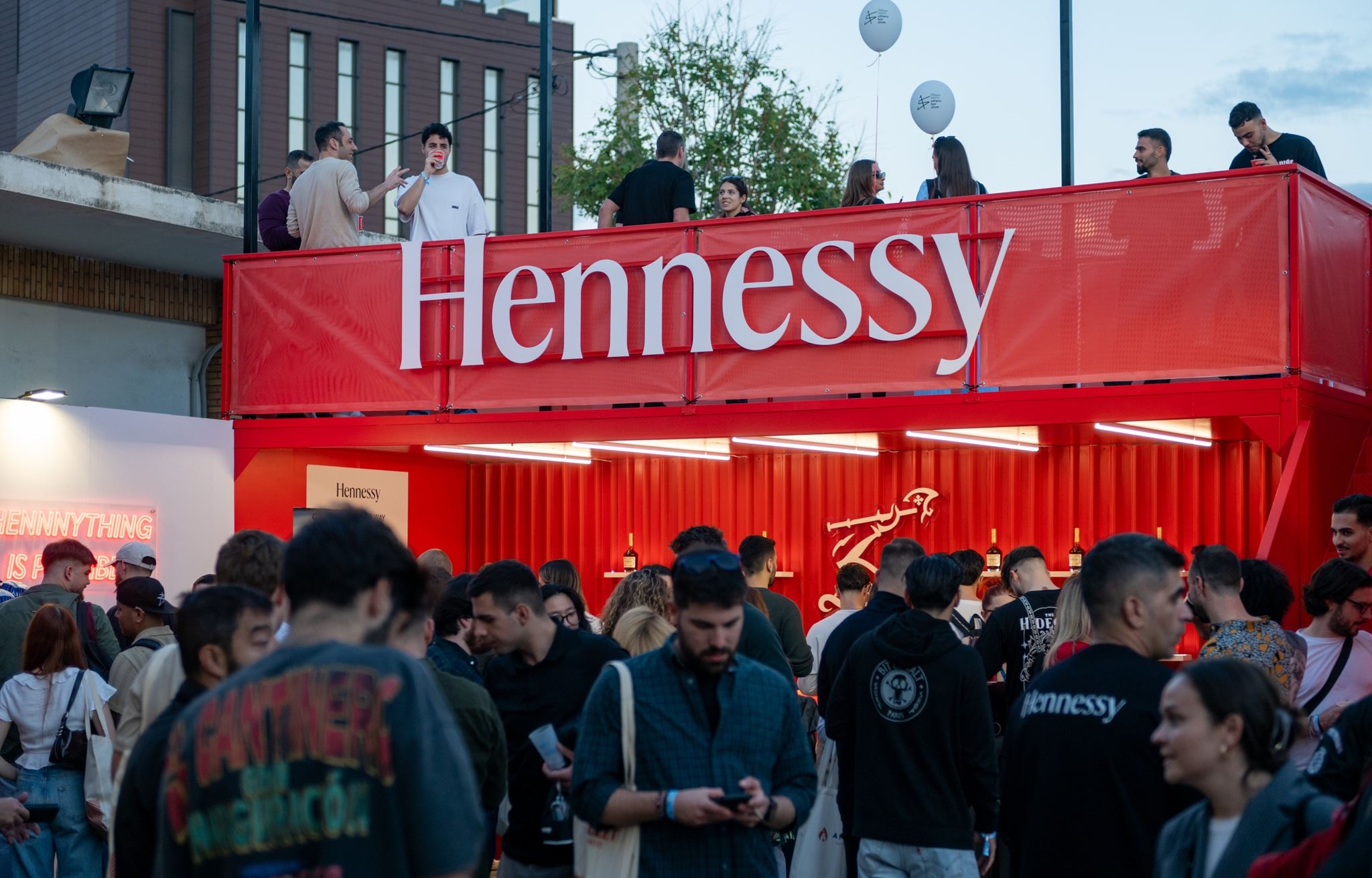 Hennything Is Possible: Η νέα εποχή του Hennessy στο Athens Bar Show 2025