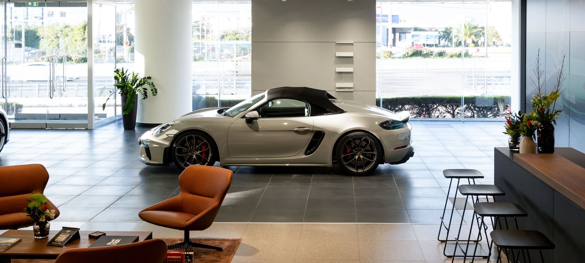 Το νέο Destination Porsche επαναπροσδιορίζει τη θέση της Porsche