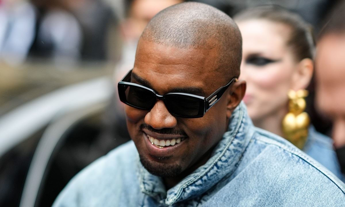 Η Adidas έκανε πολύ φτωχότερο τον Kanye West