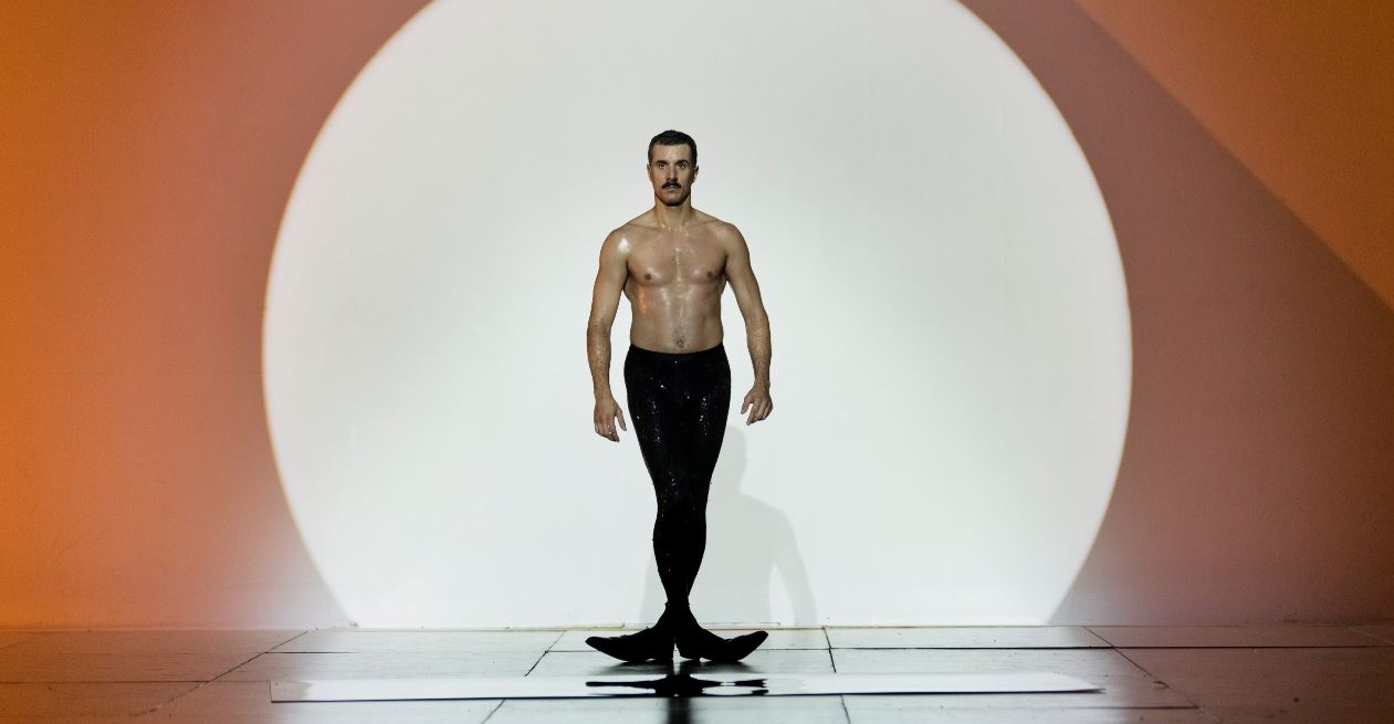 Μία ματιά στον 'Εγκάρσιο Προσανατολισμό' του Δημήτρη Παπαϊωάννου