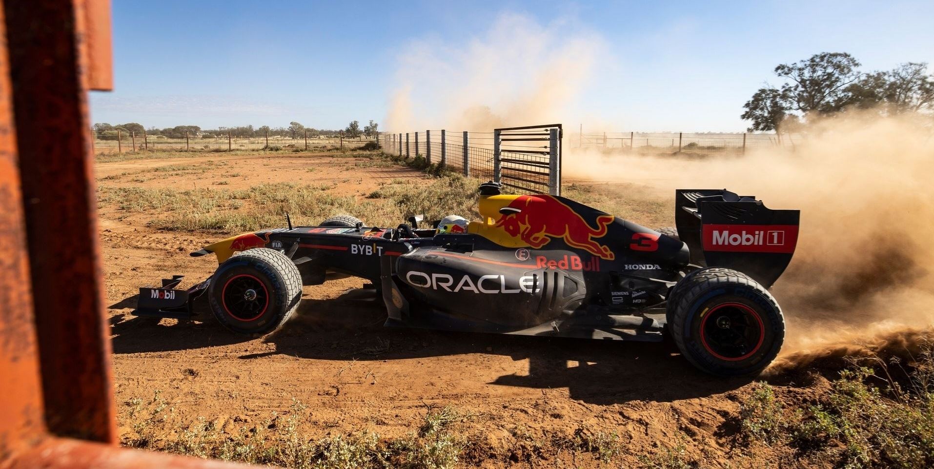 Τι κάνει ο Ricciardo και η Red Bull ανάμεσα σε καγκουρό;