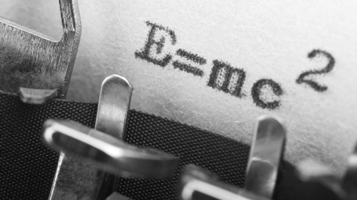 Η διάσημη εξίσωση του Einstein με 'σάρκα και οστά'