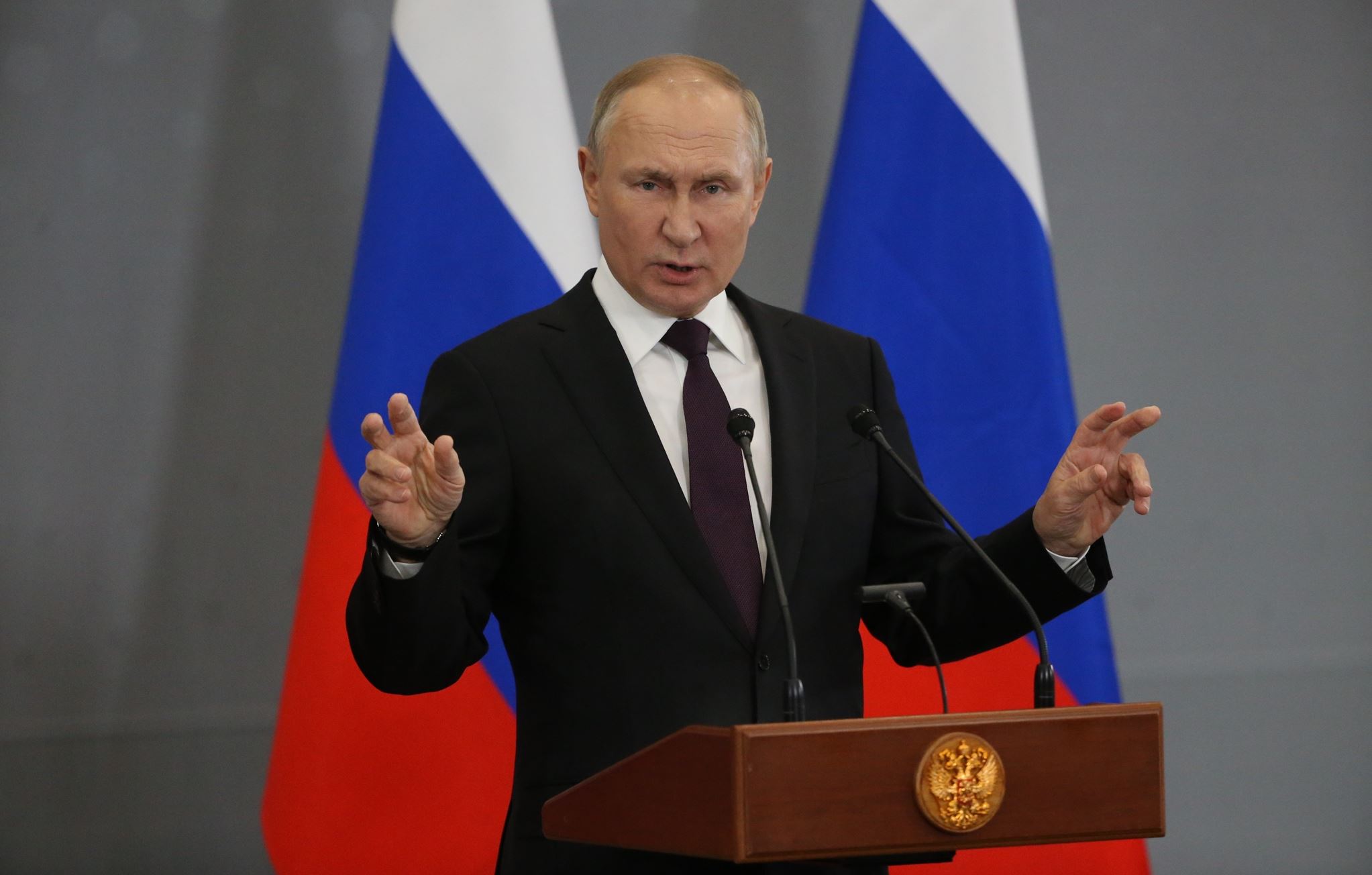 Οι Σοβιετικοί πυροβολούσαν τους στρατιώτες που υποχωρούσαν. Οι Ρώσοι;