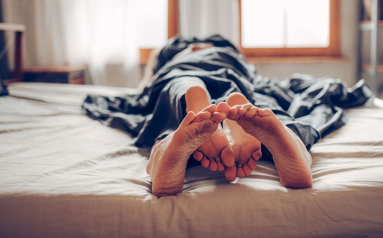 Μερικά ερωτικά κόλπα που θα σε βοηθήσουν να τη διεγείρεις