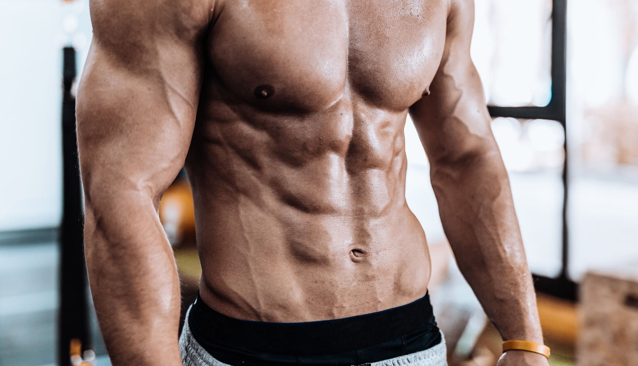 6 ασκήσεις κοιλιακών για ομαλή επιστροφή στο γυμναστήριο