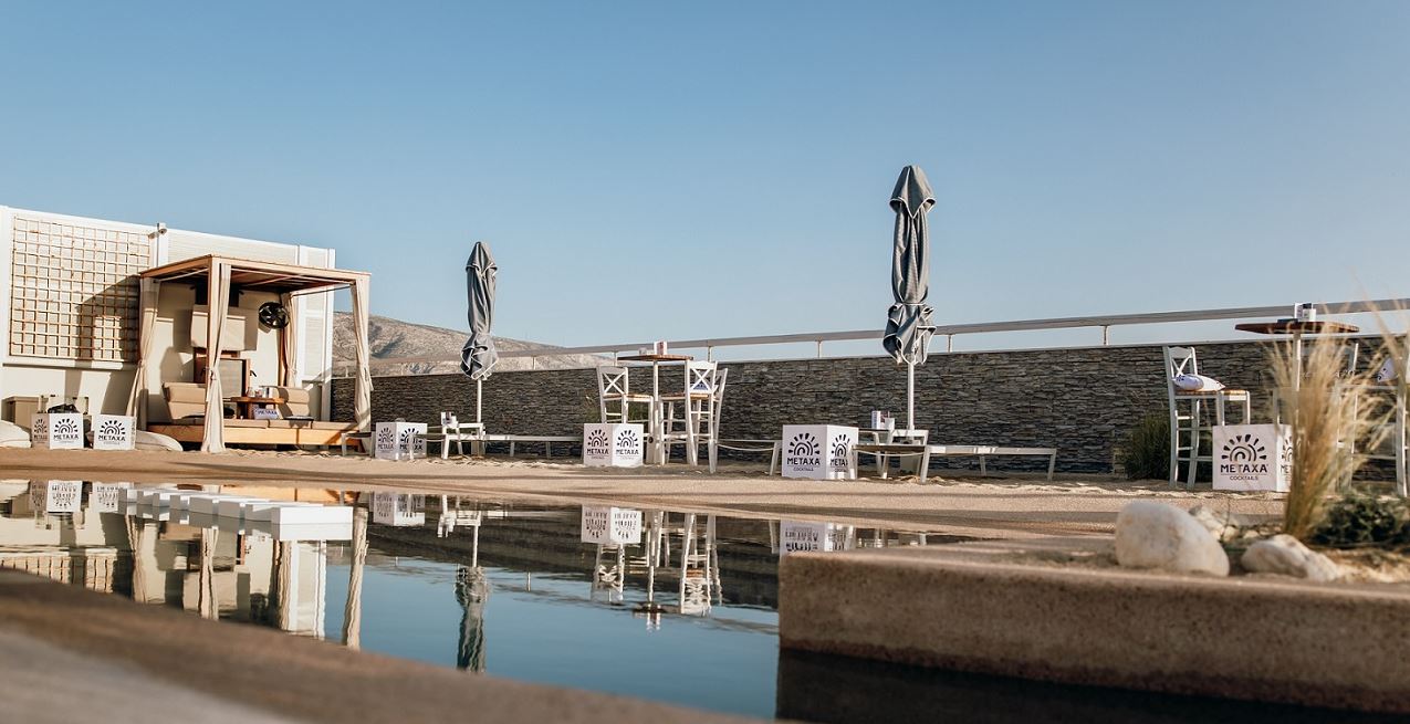 Ένα διαφορετικό beach bar στην καρδιά της Αθήνας