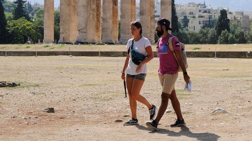 Μίνι καλοκαίρι με 37 βαθμούς και αφρικανική σκόνη