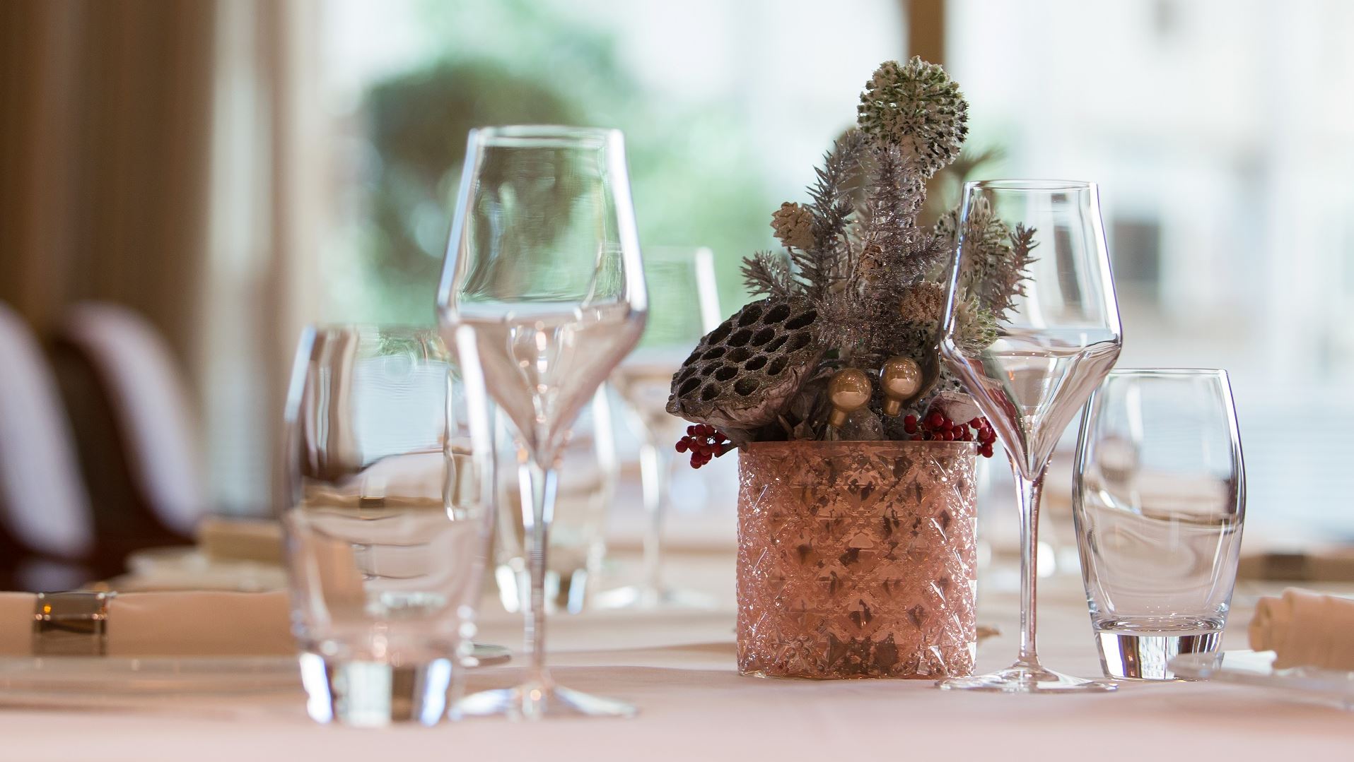 Gala βραδιές Χριστουγέννων και Πρωτοχρονιάς στο NJV Athens Plaza