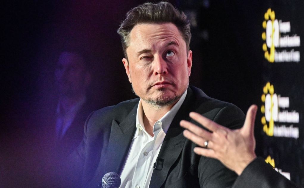 Couch surfing τέλος για τον Elon Musk, μόλις (ξανα)απέκτησε δικό του σπίτι