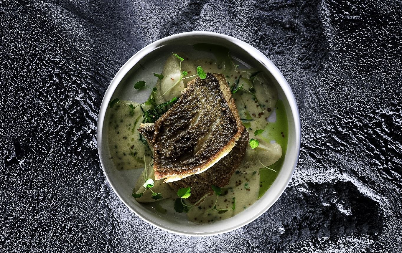 Οι Ψαράδες ρίχνουν δίχτυα σε πελάγη νοστιμιάς