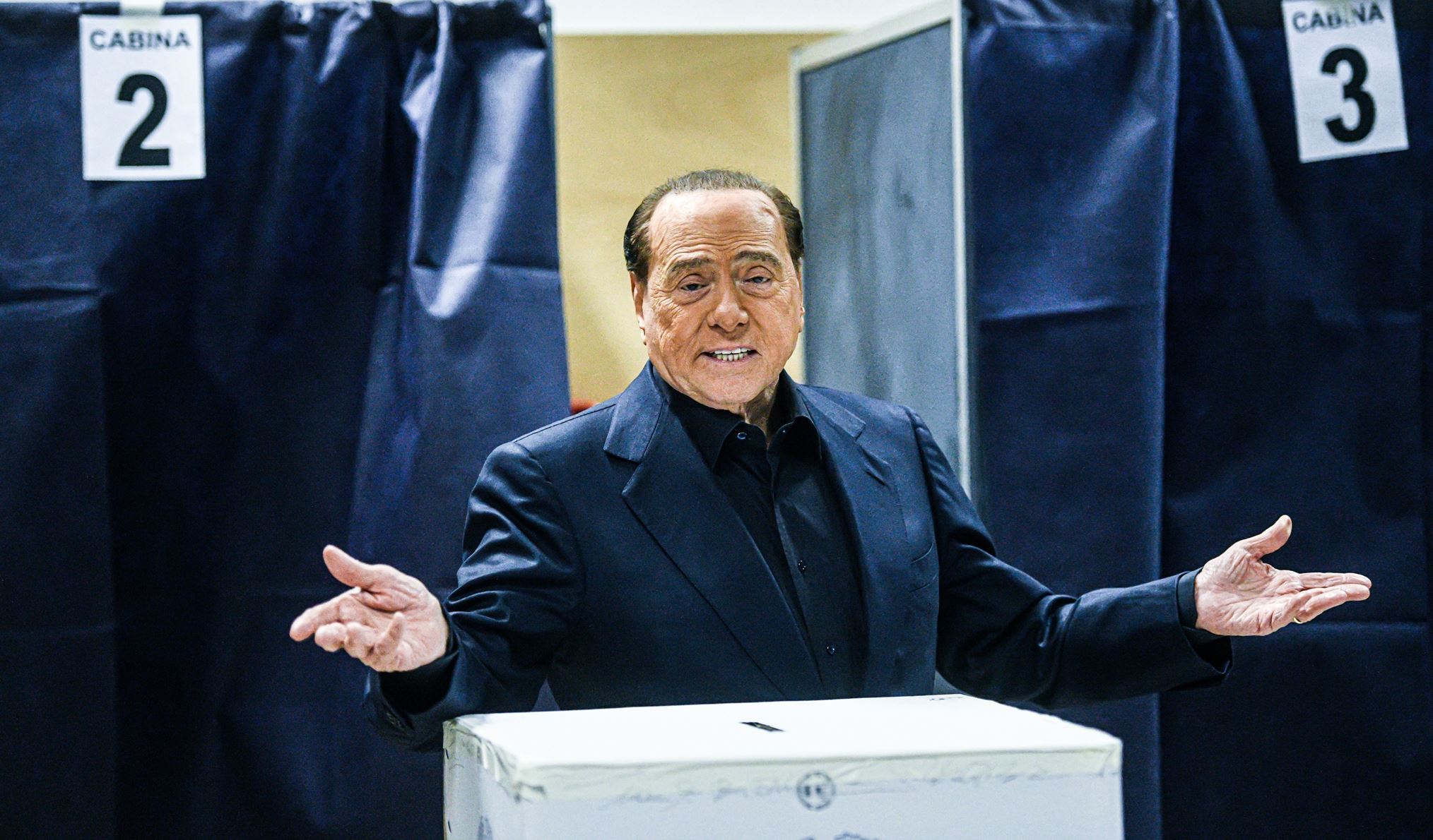 "Έφυγε" από τη ζωή ο Silvio Berlusconi