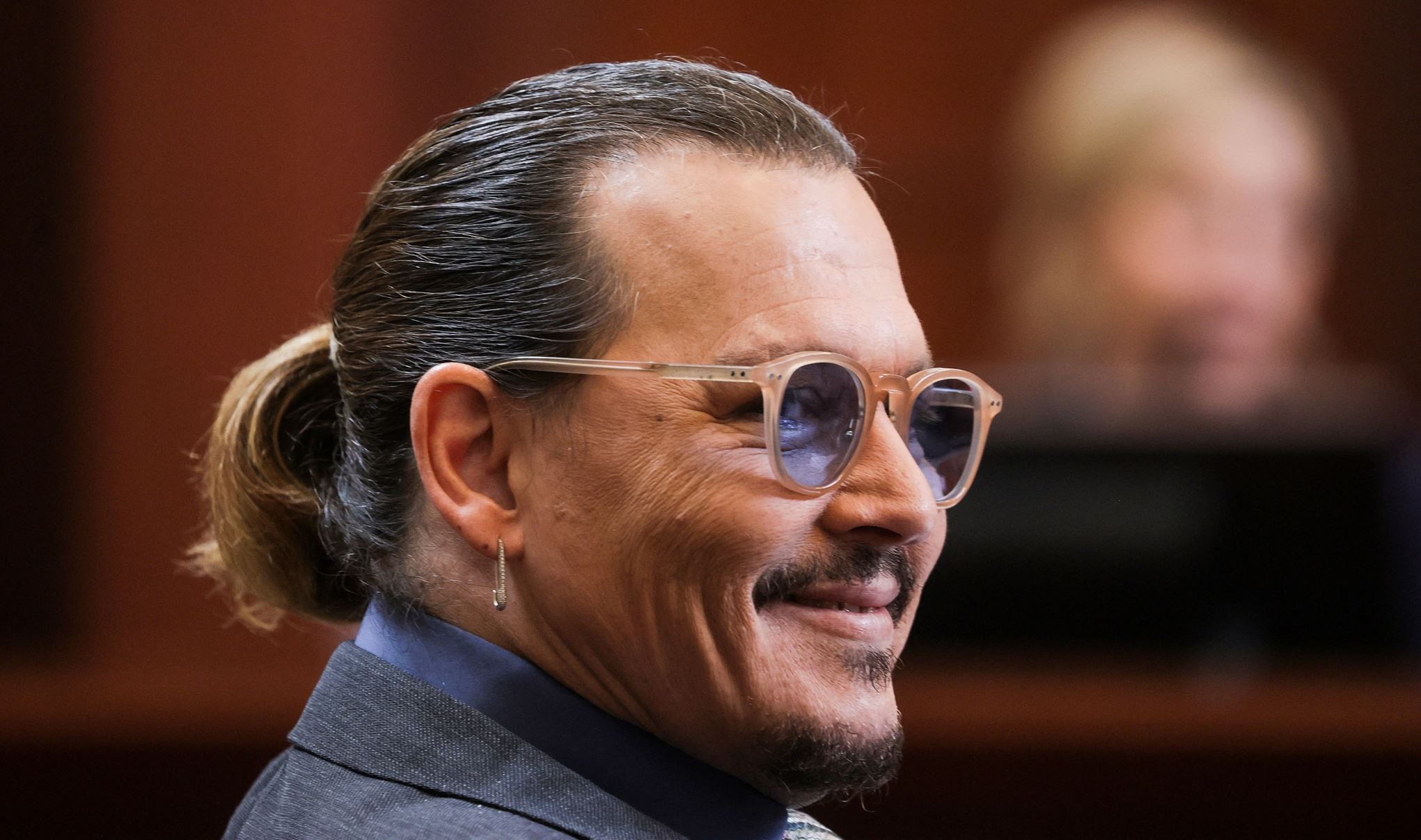 Σε άλλα νέα, ο Johnny Depp είναι έτοιμος να υποδυθεί τον Σατανά