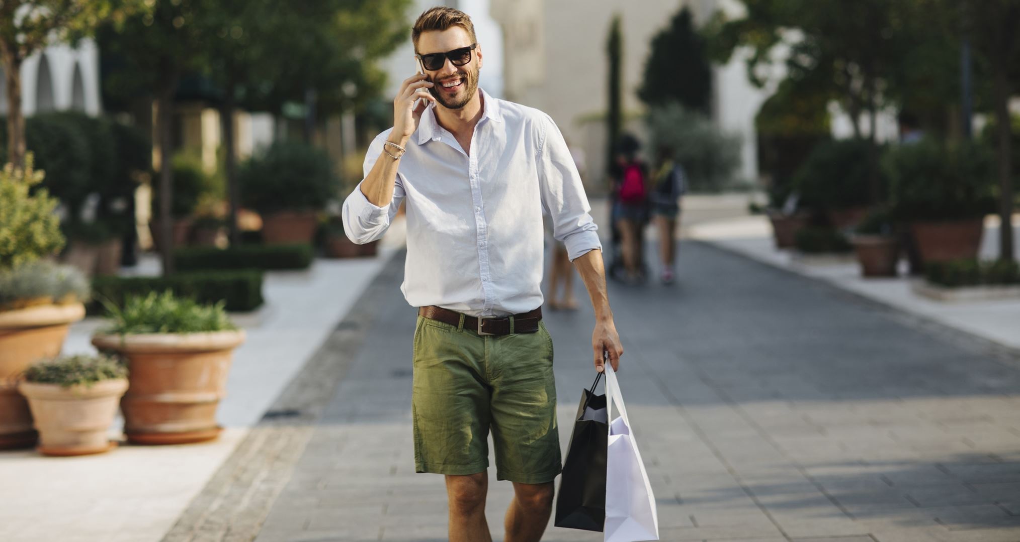 Πώς θα φέρεις την άνοιξη στη ντουλάπα σου