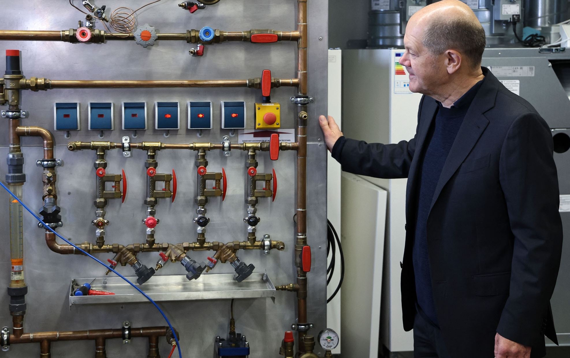 Πώς ο Scholz απέδειξε ότι η Ευρώπη χρειάζεται όσο ποτέ την Αμερική