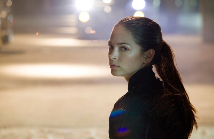 Η Kristin Kreuk παραμένει το κορίτσι του Smallville