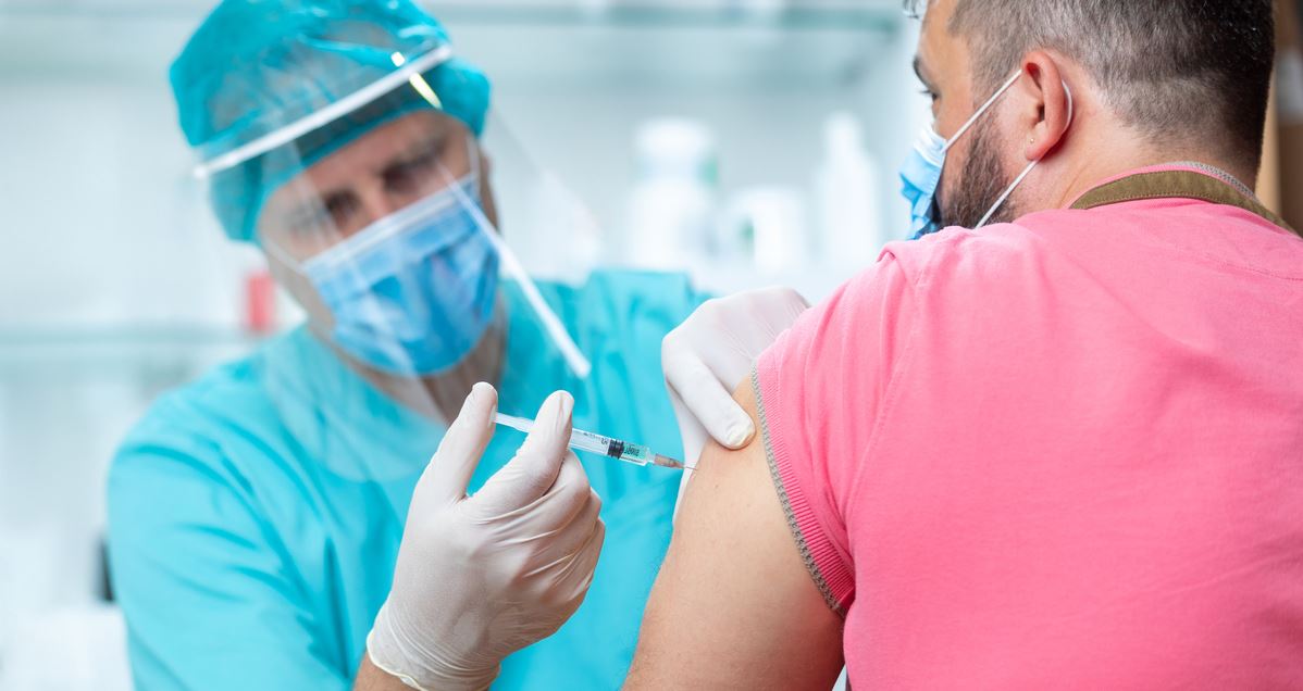 Οι θρομβώσεις από το εμβόλιο της AstraZeneca προκαλούν ανησυχία