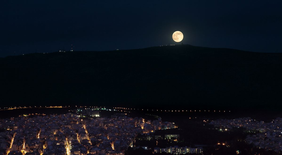 Η πρώτη υπερ-πανσέληνος του 2021