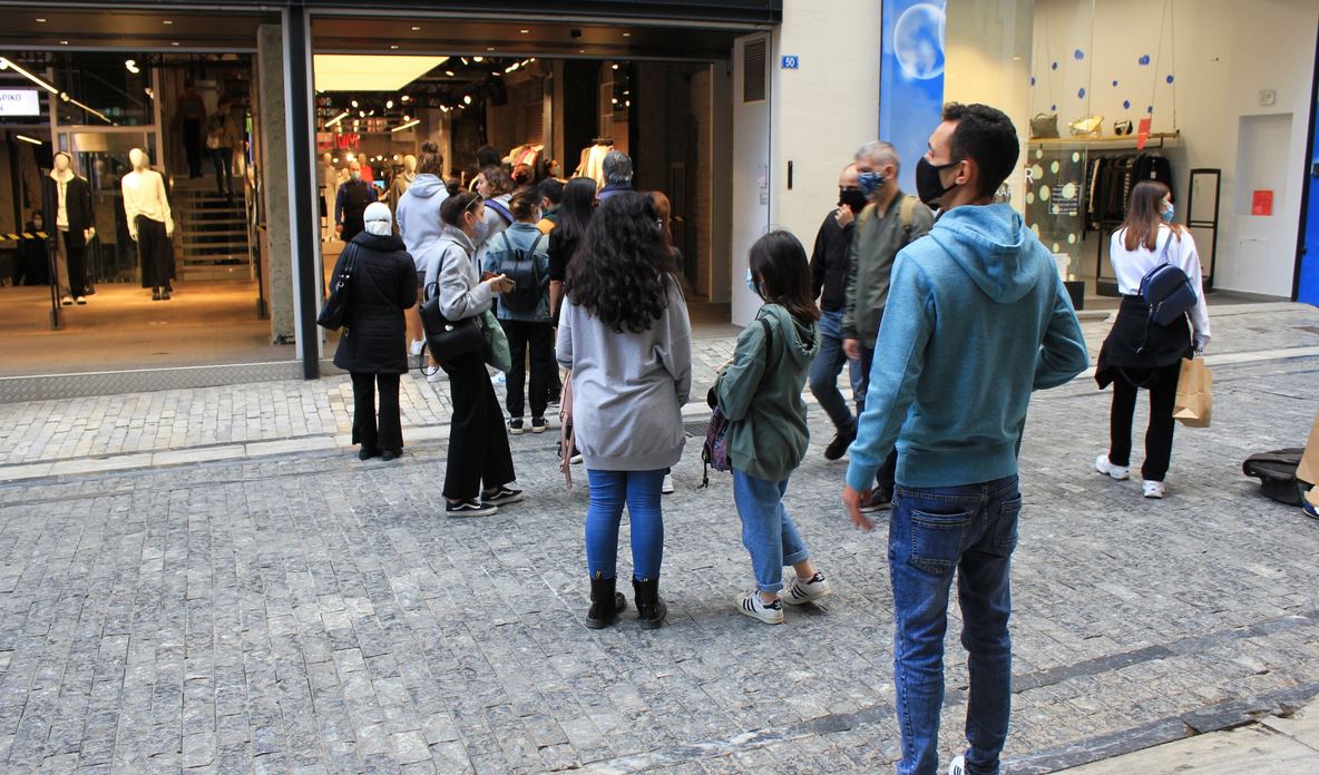 Όλα τα σενάρια για το άνοιγμα του λιανεμπορίου την 1η Μαρτίου