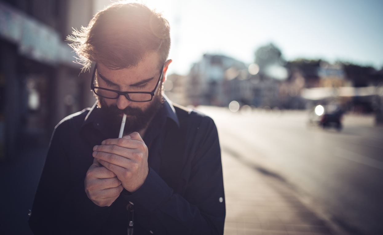 3 δραστικοί τρόποι για να κόψεις το κάπνισμα, σύμφωνα με την επιστήμη