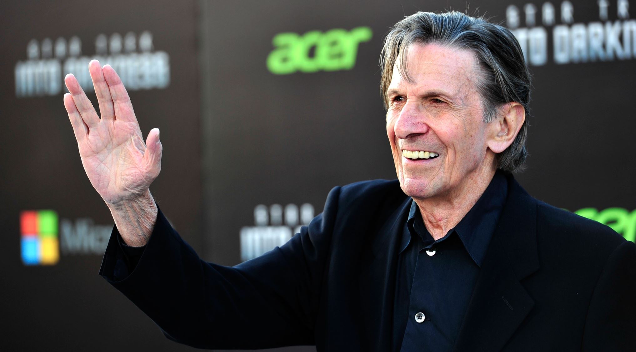 Πώς ο Leonard Nimoy δημιούργησε τον εμβληματικό χαιρετισμό στο Star Trek